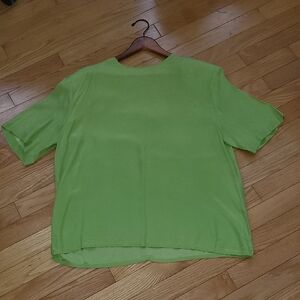 EUC 100% silk Blouse